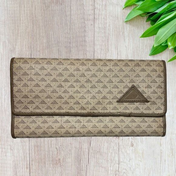 Vintage Liz Claiborne Logo Wallet - Picture 1 of 11